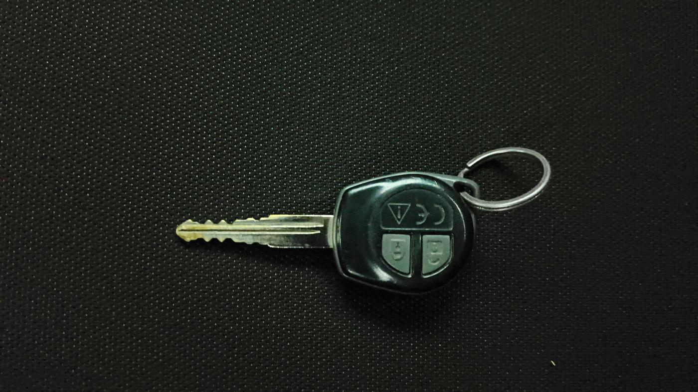 2020 Maruti Baleno DELTA PETROL 1.2, Petrol, Manual, 86,390 km, Key Close Up