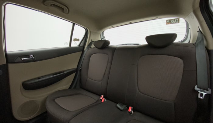 2012 Hyundai i20 ASTA 1.2, Petrol, Manual, 66,771 km, Right Side Rear Door Cabin