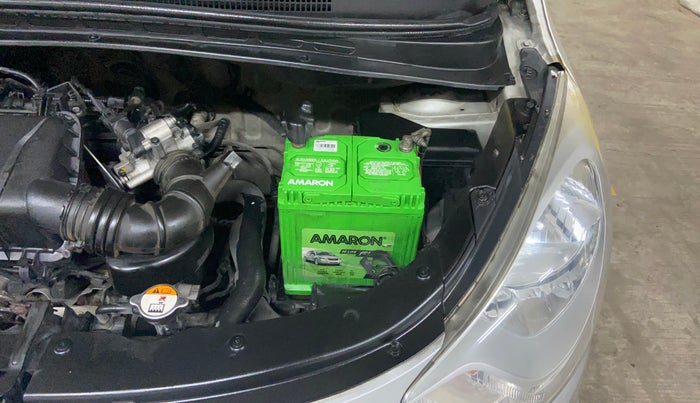 2013 Hyundai i10 MAGNA 1.1, Petrol, Manual, 83,202 km, Engine View - Left