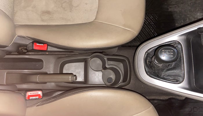 2013 Hyundai i10 MAGNA 1.1, Petrol, Manual, 83,202 km, Gear Lever