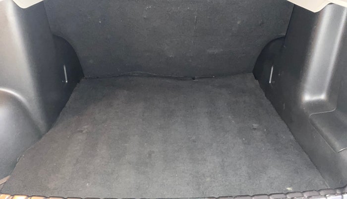 2019 Renault Duster 110 PS RXZ DIESEL, Diesel, Manual, 1,15,893 km, Boot Inside