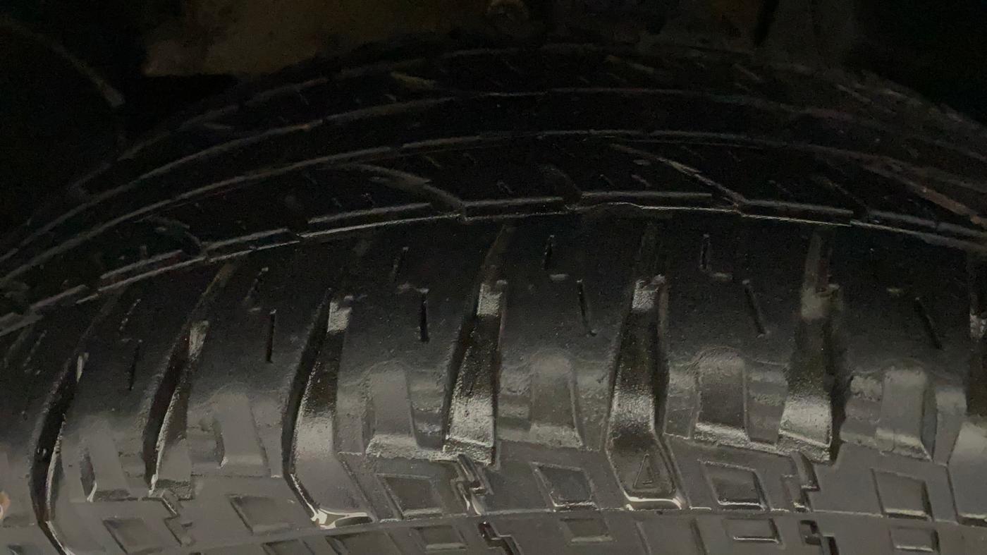 2019 Renault Duster 110 PS RXZ DIESEL, Diesel, Manual, 1,15,893 km, Left Front Tyre Tread