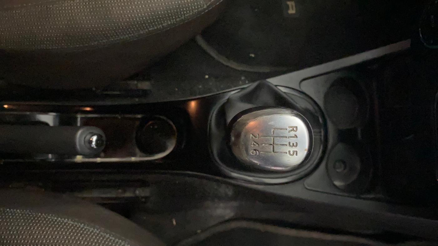 2019 Renault Duster 110 PS RXZ DIESEL, Diesel, Manual, 1,15,893 km, Gear Lever