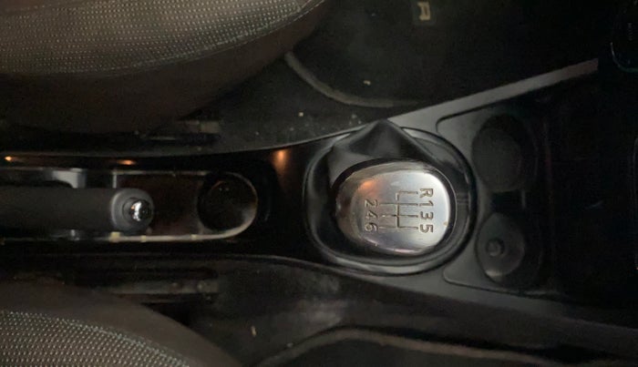 2019 Renault Duster 110 PS RXZ DIESEL, Diesel, Manual, 1,15,893 km, Gear Lever