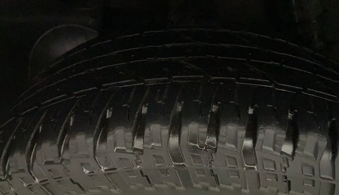 2019 Renault Duster 110 PS RXZ DIESEL, Diesel, Manual, 1,15,893 km, Right Rear Tyre Tread