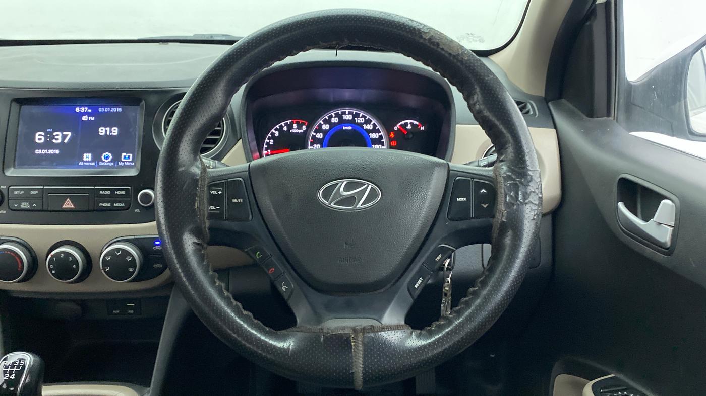 2017 Hyundai Grand i10 SPORTZ (O) 1.2 U2 CRDI, Diesel, Manual, 1,11,160 km, Steering Wheel Close Up