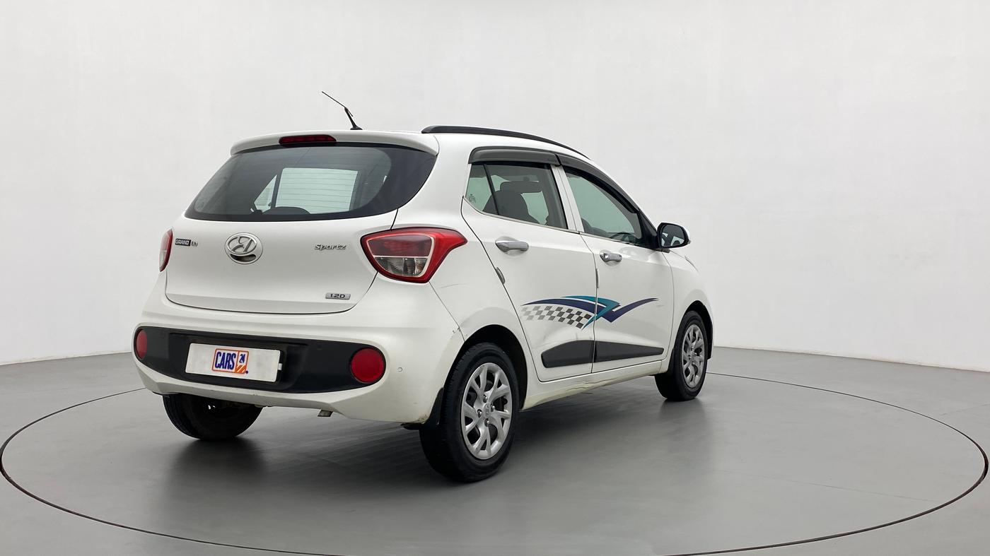 2017 Hyundai Grand i10 SPORTZ (O) 1.2 U2 CRDI, Diesel, Manual, 1,11,160 km, Right Back Diagonal