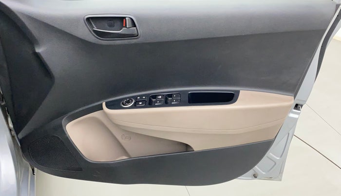 2018 Hyundai Grand i10 MAGNA 1.2 KAPPA VTVT, Petrol, Manual, 37,365 km, Driver Side Door Panels Control