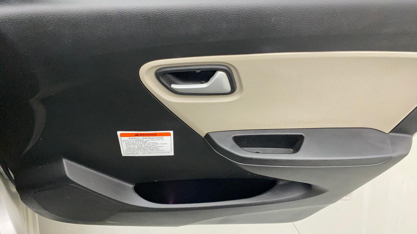 2022 Maruti Alto LXI OPT CNG, CNG, Manual, 16,282 km, Driver Side Door Panels Control