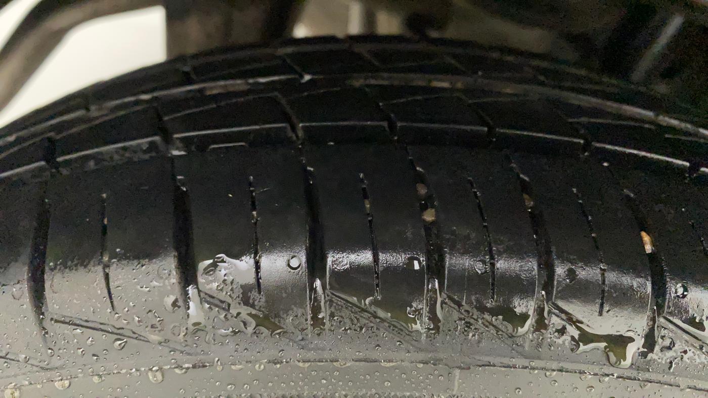 2022 Maruti Alto LXI OPT CNG, CNG, Manual, 16,282 km, Right Rear Tyre Tread