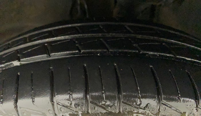 2022 Maruti Alto LXI OPT CNG, CNG, Manual, 16,282 km, Left Front Tyre Tread