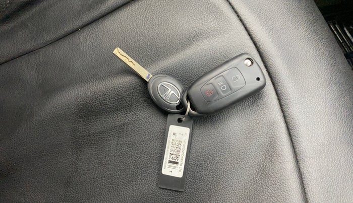 2019 Tata Tiago XZ PLUS PETROL, Petrol, Manual, 62,589 km, Key Close Up
