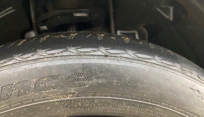 2019 Tata Tiago XZ PLUS PETROL, Petrol, Manual, 62,589 km, Right Front Tyre Tread