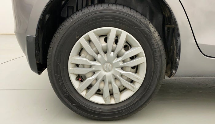2015 Maruti Swift LXI (O), Petrol, Manual, 92,962 km, Right Rear Wheel