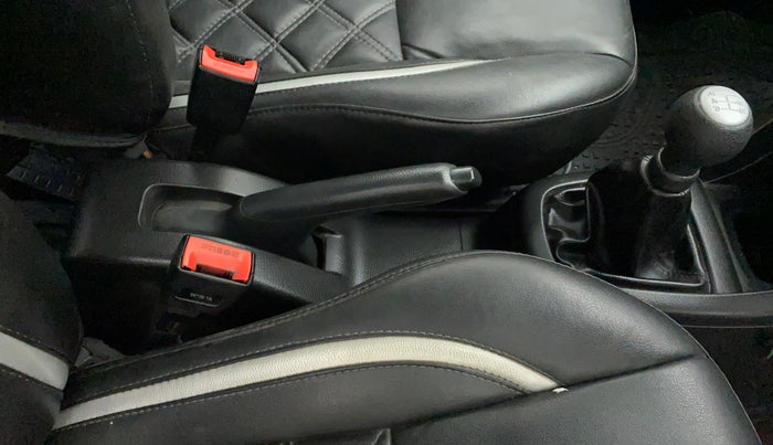 2015 Maruti Swift LXI (O), Petrol, Manual, 92,962 km, Gear Lever