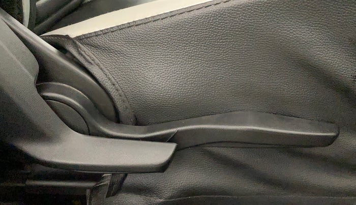 2021 Maruti Baleno ZETA PETROL 1.2, Petrol, Manual, 51,279 km, Driver Side Adjustment Panel