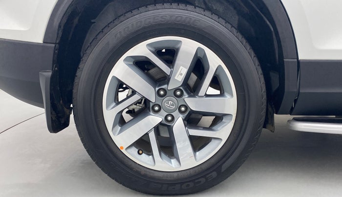 2022 Tata Safari XZA+  KRYOTEC, Diesel, Automatic, 6,906 km, Right Rear Wheel
