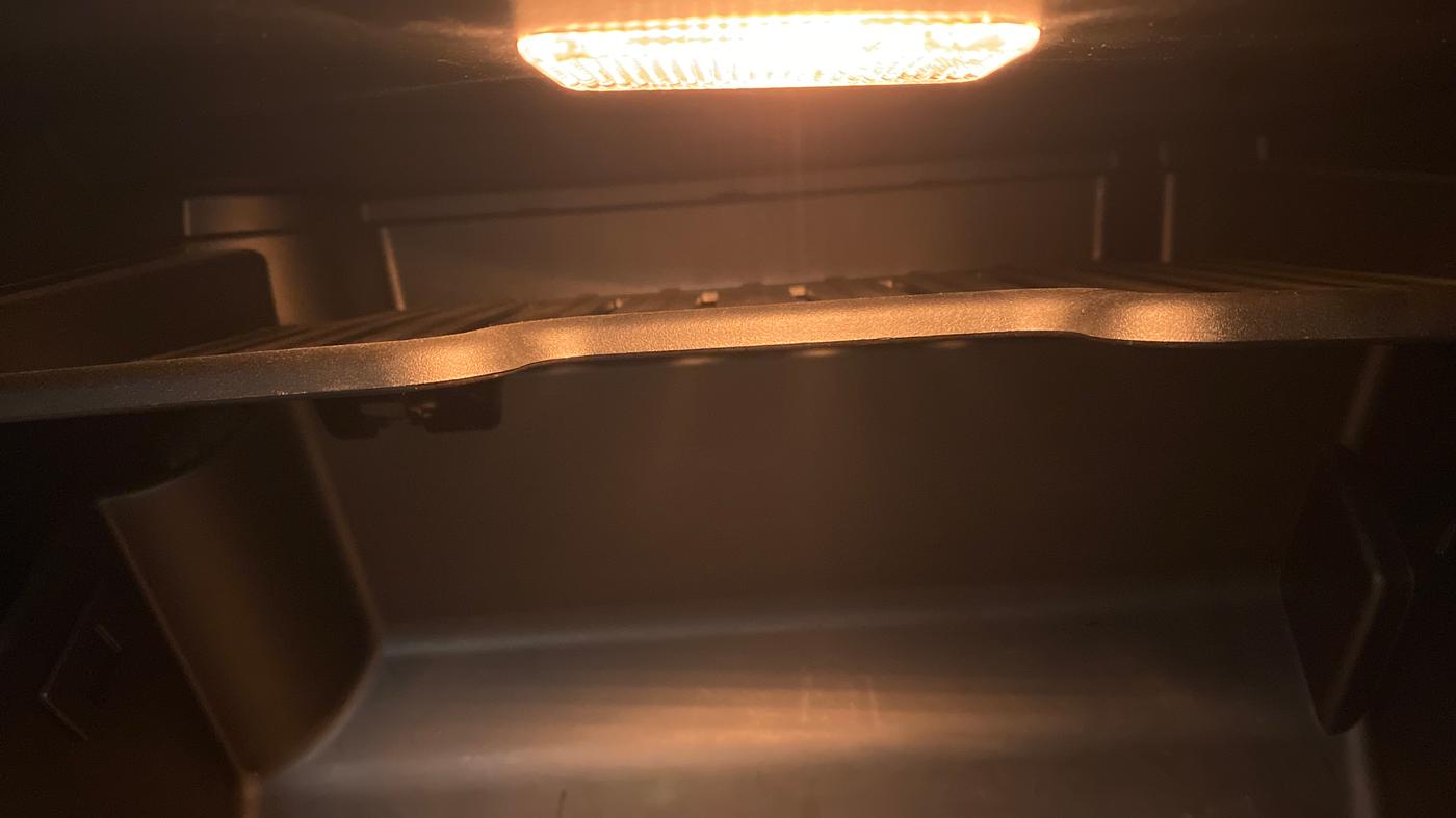 2022 Tata Safari XZA+  KRYOTEC, Diesel, Automatic, 6,906 km, Cooled Glove Box