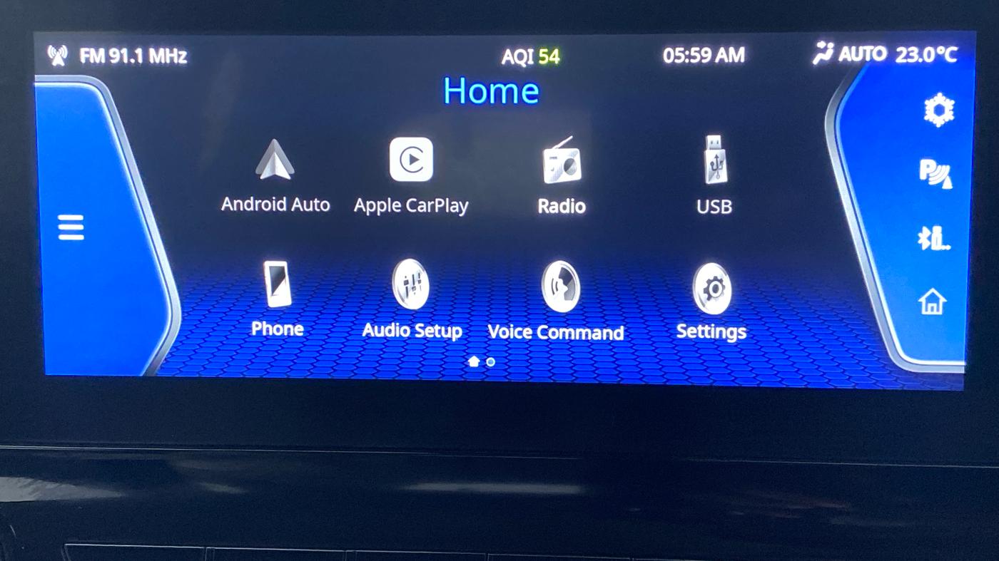 2022 Tata Safari XZA+  KRYOTEC, Diesel, Automatic, 6,906 km, Touchscreen Infotainment System