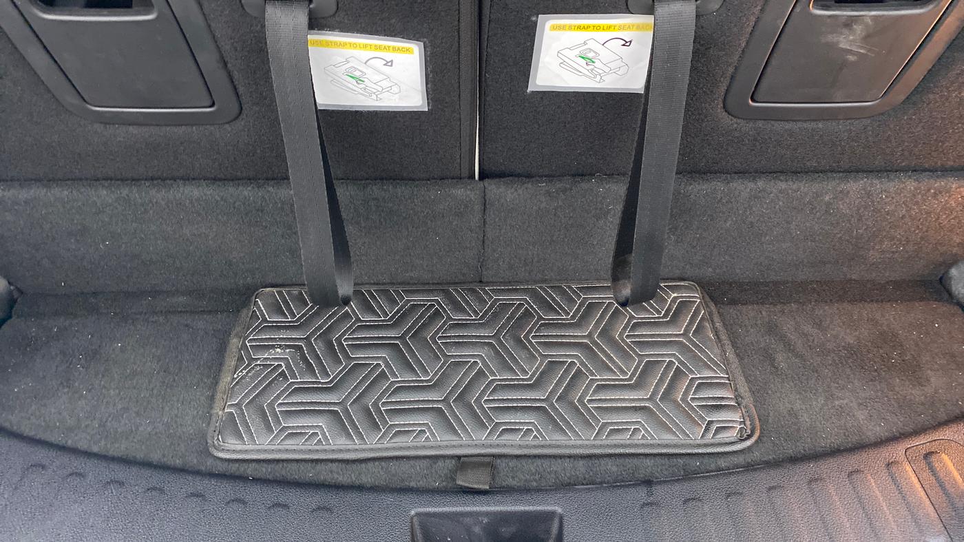 2022 Tata Safari XZA+  KRYOTEC, Diesel, Automatic, 6,906 km, Boot Inside