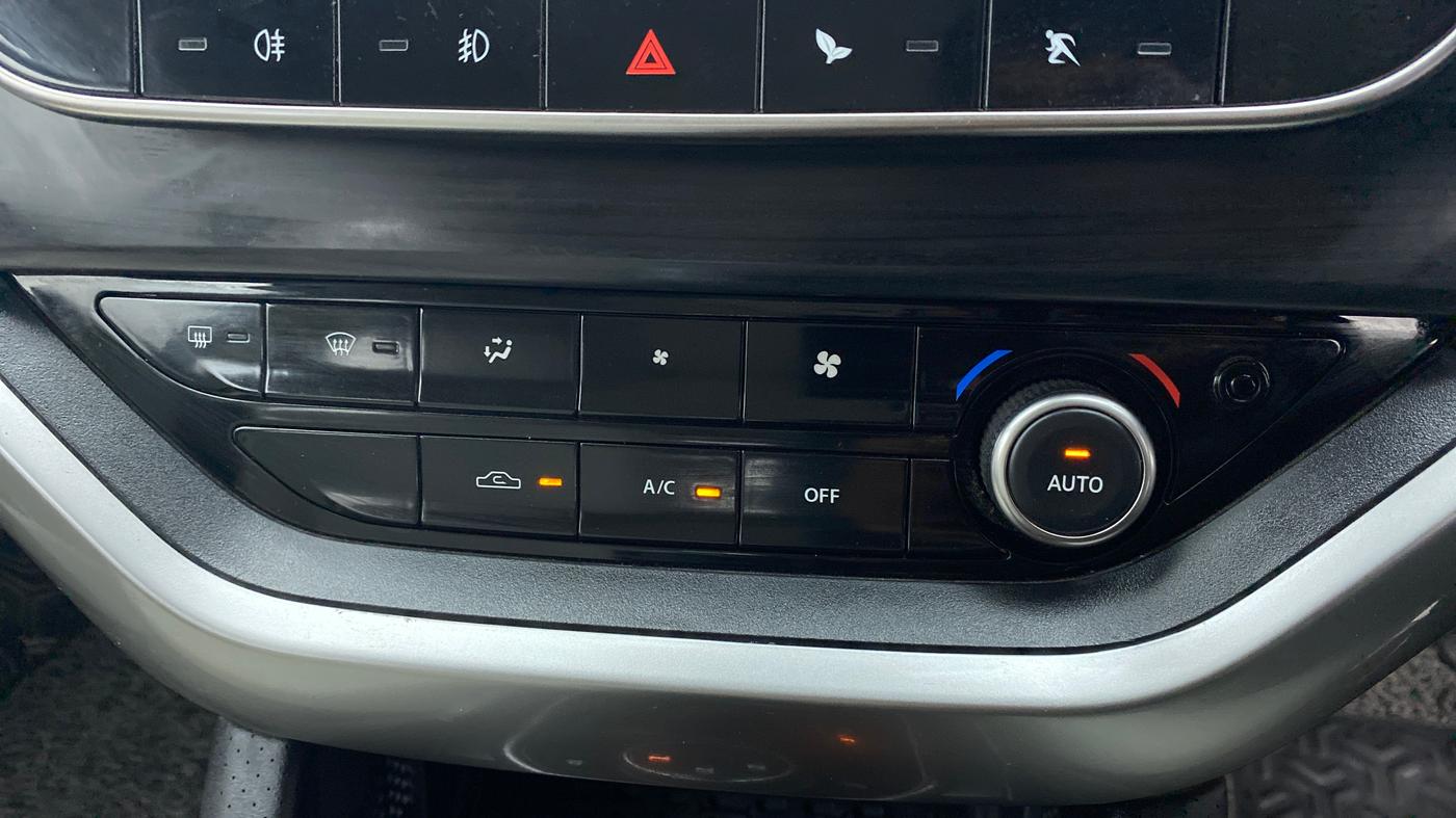 2022 Tata Safari XZA+  KRYOTEC, Diesel, Automatic, 6,906 km, Automatic Climate Control