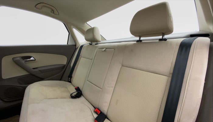 2014 Skoda Rapid 1.6 MPI MT ACTIVE, Petrol, Manual, 46,955 km, Right Side Rear Door Cabin