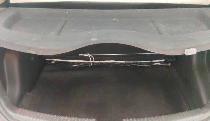 2015 Hyundai Grand i10 ASTA 1.2 KAPPA VTVT, Petrol, Manual, 1,24,952 km, Boot Inside