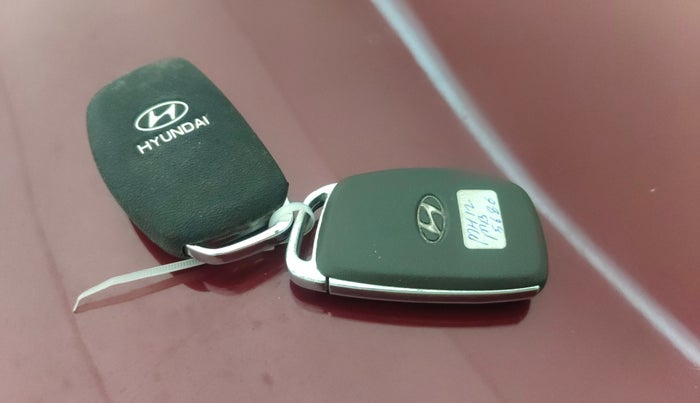 2015 Hyundai Grand i10 ASTA 1.2 KAPPA VTVT, Petrol, Manual, 1,24,952 km, Key Close Up