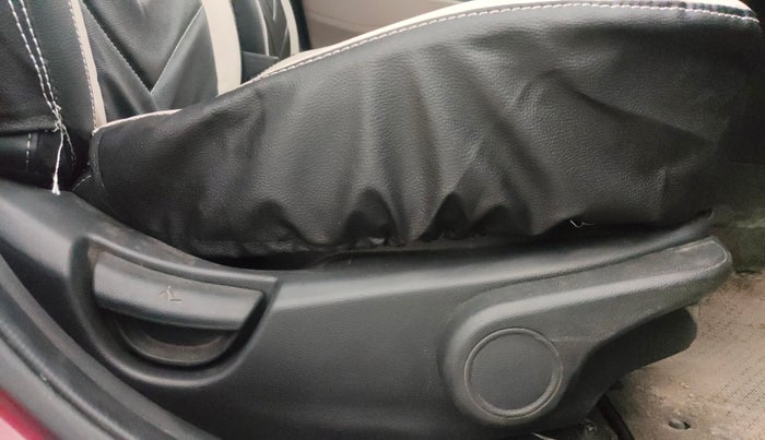 2015 Hyundai Grand i10 ASTA 1.2 KAPPA VTVT, Petrol, Manual, 1,24,952 km, Driver Side Adjustment Panel