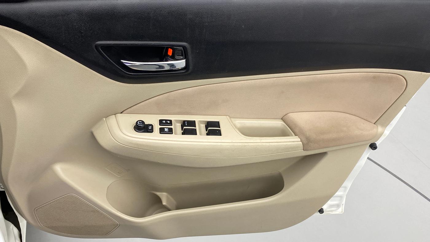 2021 Maruti Dzire VXI, Petrol, Manual, 25,034 km, Driver Side Door Panels Control