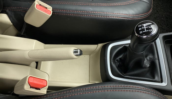 2021 Maruti Dzire VXI, Petrol, Manual, 25,034 km, Gear Lever