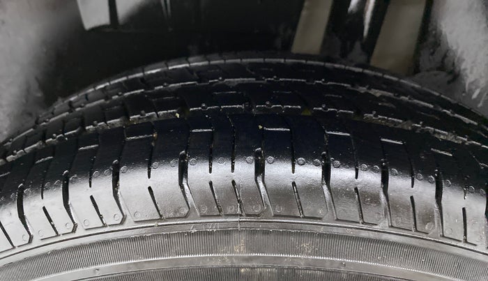2021 Maruti Dzire VXI, Petrol, Manual, 25,034 km, Left Rear Tyre Tread