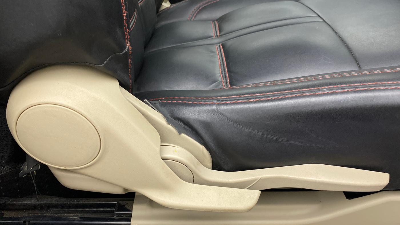 2021 Maruti Dzire VXI, Petrol, Manual, 25,034 km, Driver Side Adjustment Panel