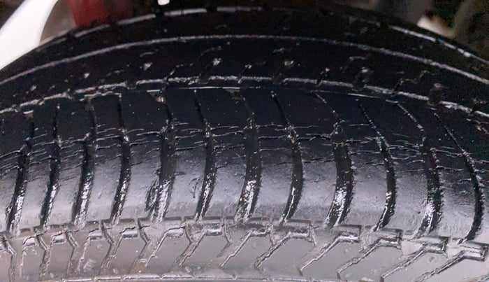 2009 Maruti Zen Estilo VXI, Petrol, Manual, 18,430 km, Right Rear Tyre Tread