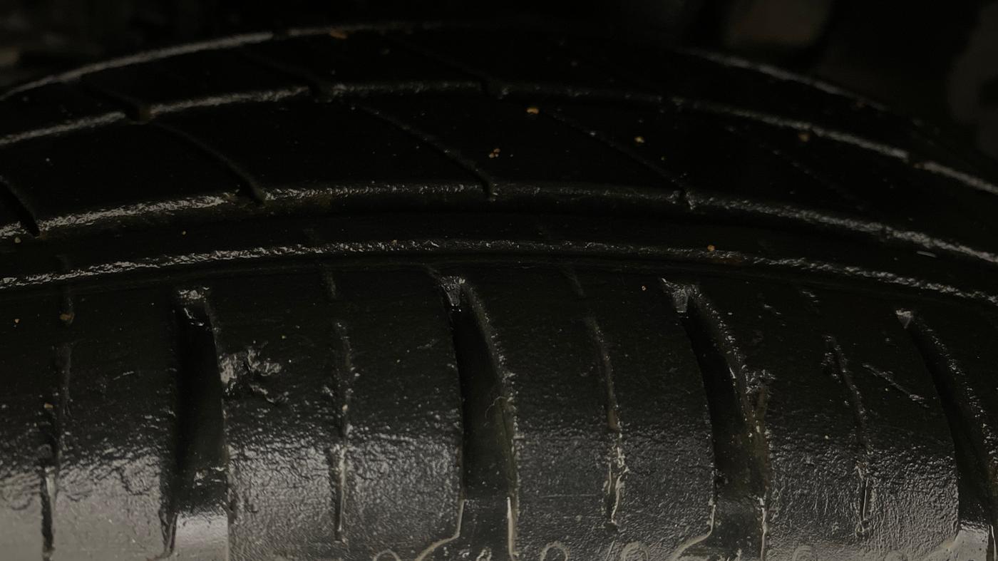 2024 Tata Tiago  XZA Plus CNG, CNG, Automatic, 18,522 km, Left Front Tyre Tread