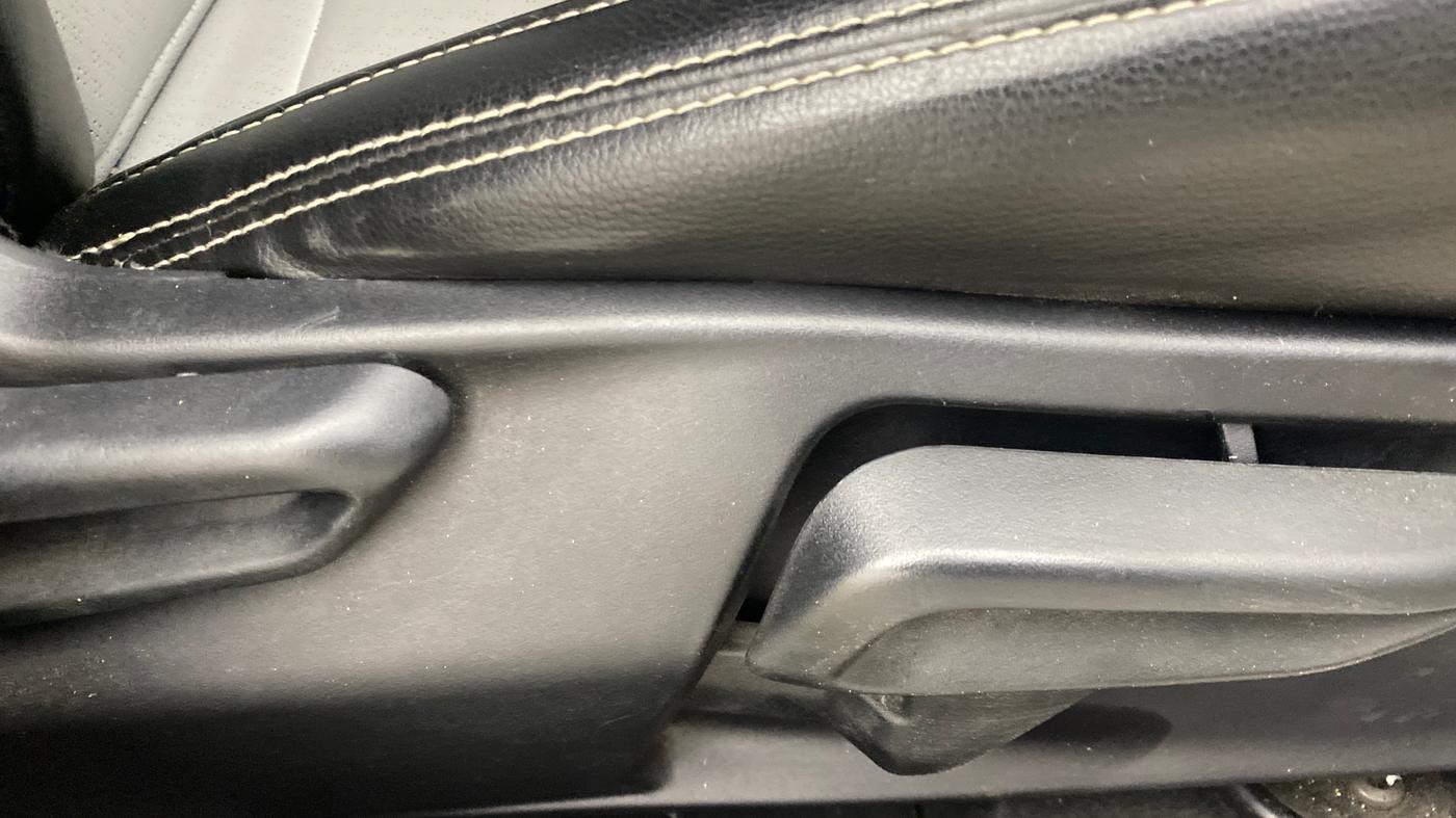 2024 Tata Tiago  XZA Plus CNG, CNG, Automatic, 18,522 km, Driver Side Adjustment Panel