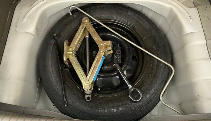 2015 Hyundai i10 SPORTZ 1.1, Petrol, Manual, 28,024 km, Spare Tyre