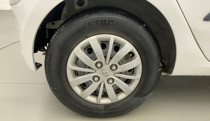 2015 Hyundai i10 SPORTZ 1.1, Petrol, Manual, 28,024 km, Right Rear Wheel