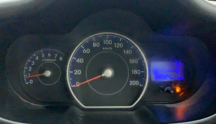 2015 Hyundai i10 SPORTZ 1.1, Petrol, Manual, 28,024 km, Odometer Image