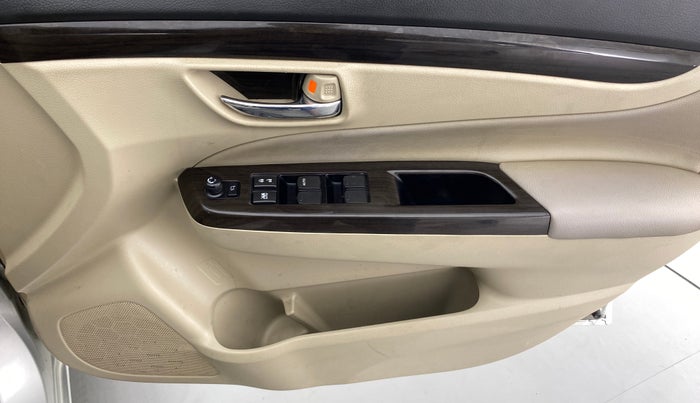 2017 Maruti Ciaz ALPHA 1.3 DDIS SHVS, Diesel, Manual, 74,770 km, Driver Side Door Panels Control