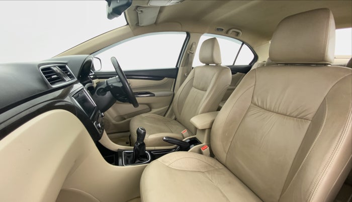 2017 Maruti Ciaz ALPHA 1.3 DDIS SHVS, Diesel, Manual, 74,770 km, Right Side Front Door Cabin