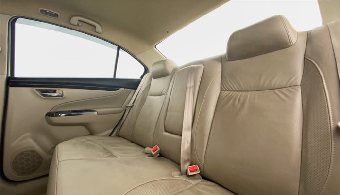 2017 Maruti Ciaz ALPHA 1.3 DDIS SHVS, Diesel, Manual, 74,770 km, Right Side Rear Door Cabin