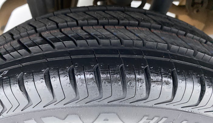 2019 Maruti Alto 800 LXI, Petrol, Manual, 43,518 km, Right Rear Tyre Tread