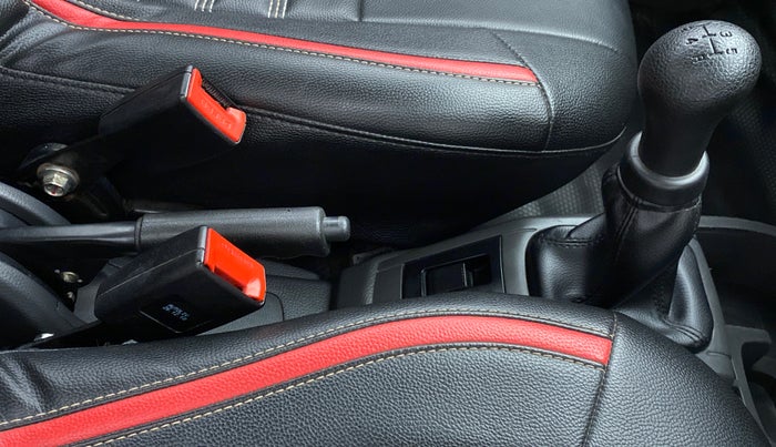 2019 Maruti Alto 800 LXI, Petrol, Manual, 43,518 km, Gear Lever