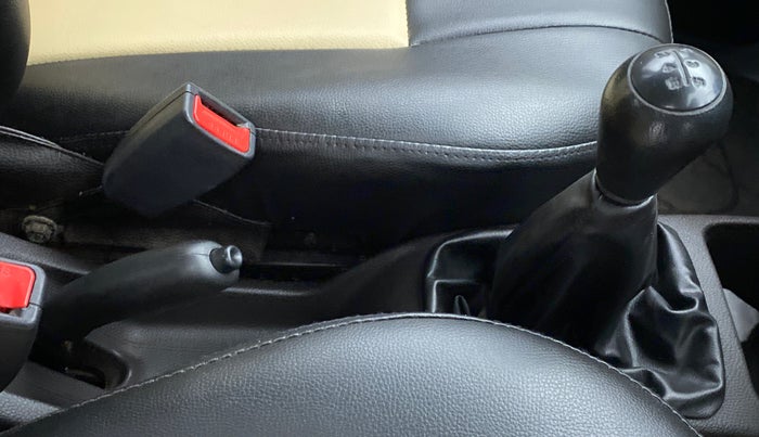 2014 Hyundai Eon ERA PLUS, Petrol, Manual, 46,403 km, Gear Lever