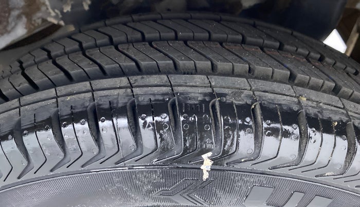 2014 Hyundai Eon ERA PLUS, Petrol, Manual, 46,403 km, Left Rear Tyre Tread