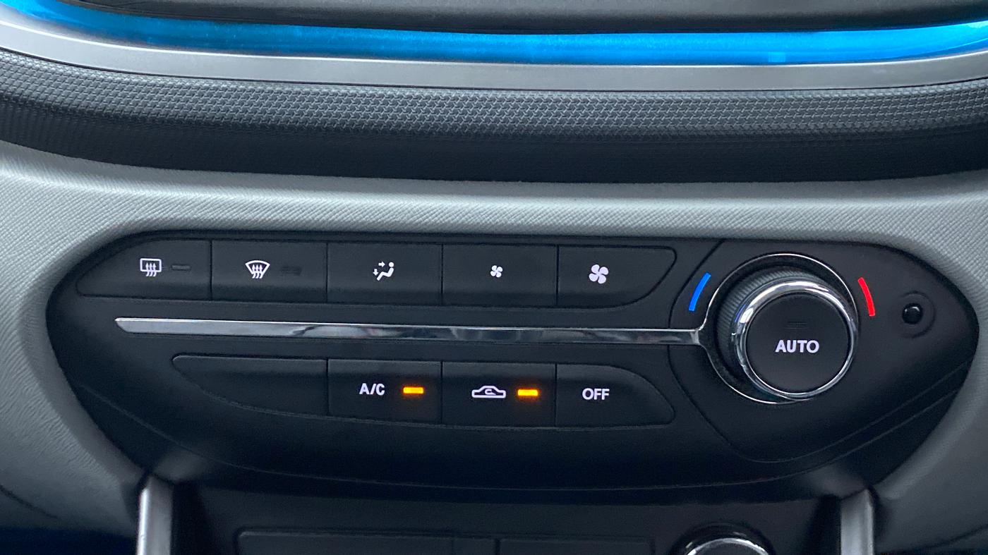2020 Tata ALTROZ XZ 1.2, Petrol, Manual, 46,276 km, Automatic Climate Control
