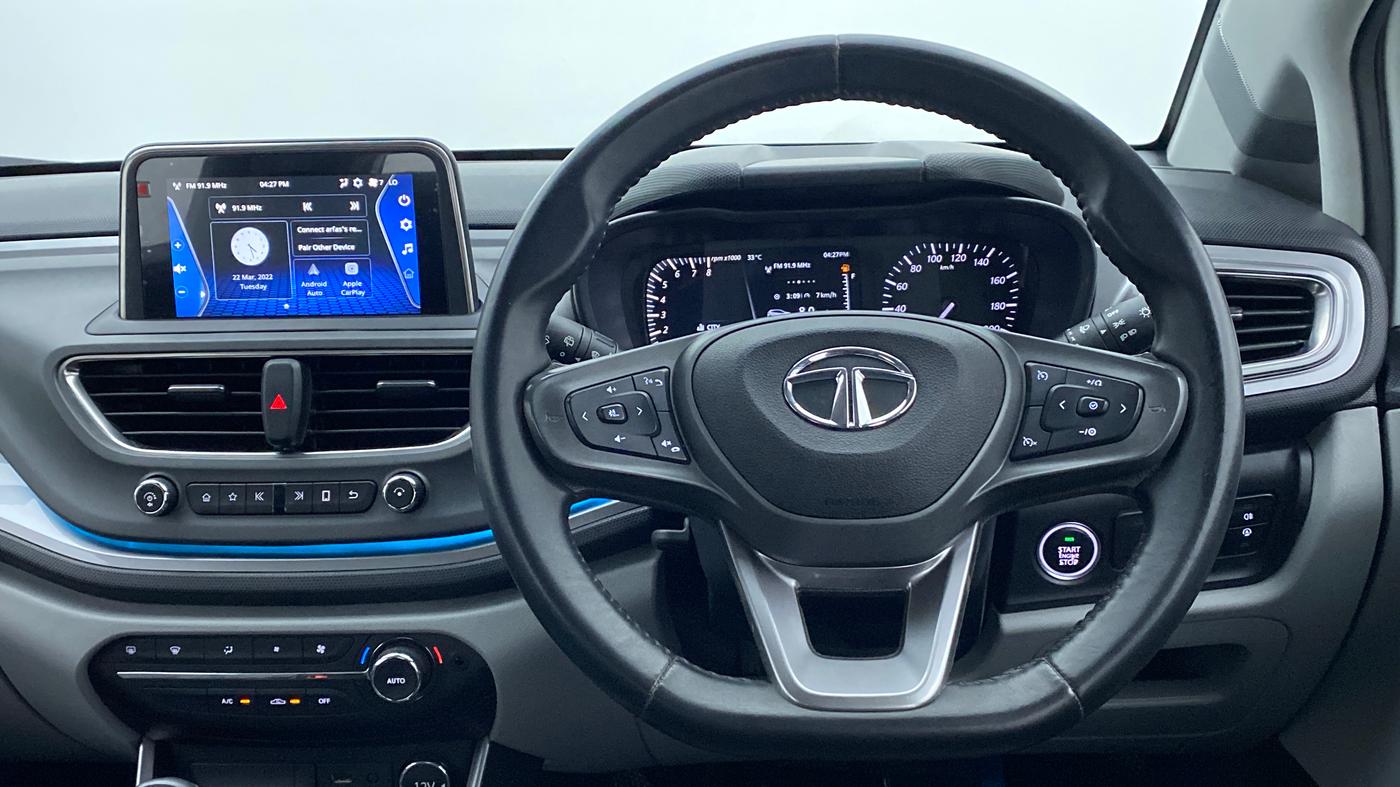 2020 Tata ALTROZ XZ 1.2, Petrol, Manual, 46,276 km, Steering Wheel Close Up