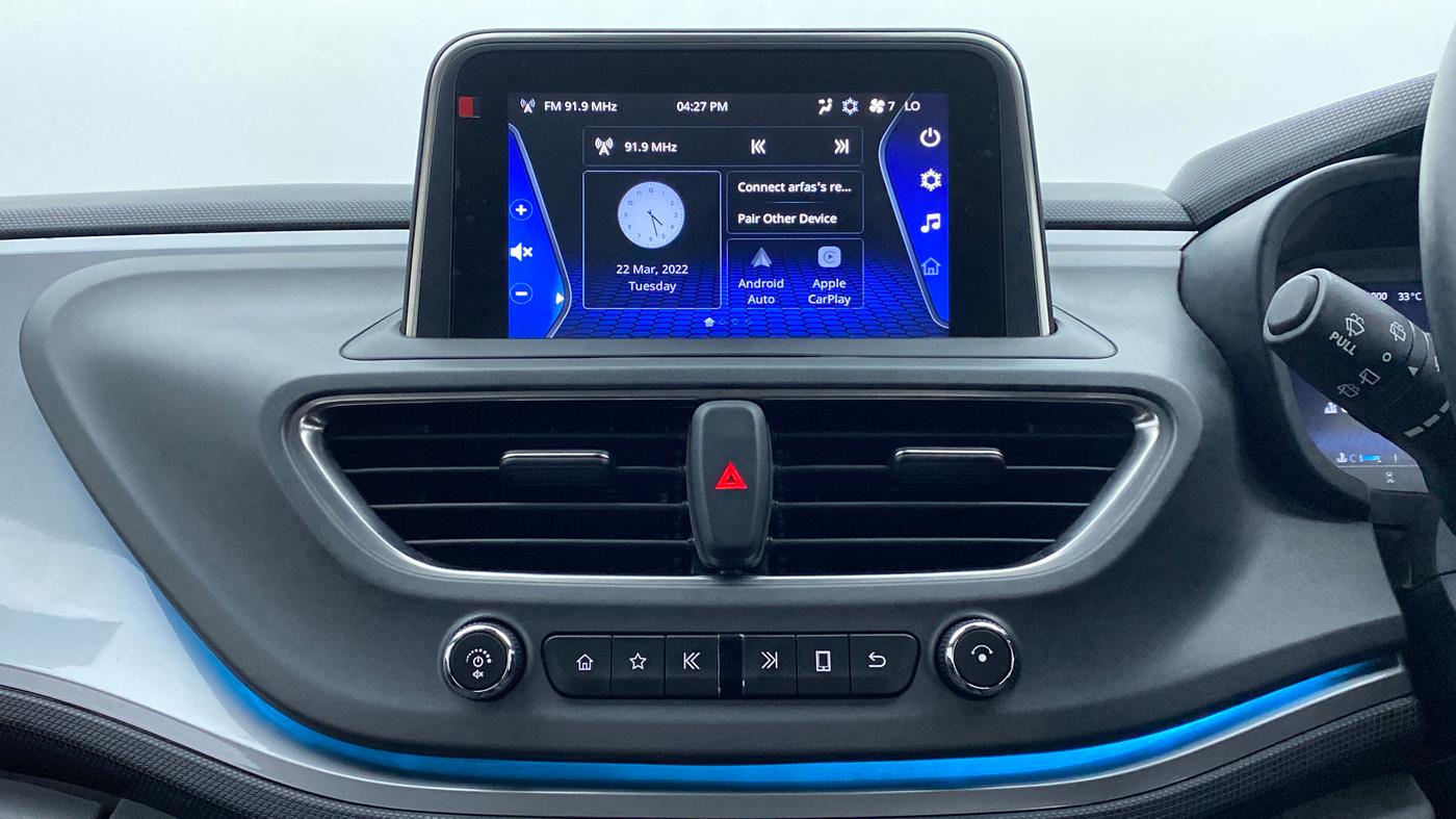 2020 Tata ALTROZ XZ 1.2, Petrol, Manual, 46,276 km, Infotainment System