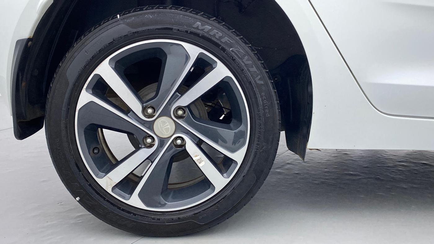 2020 Tata ALTROZ XZ 1.2, Petrol, Manual, 46,276 km, Right Rear Wheel